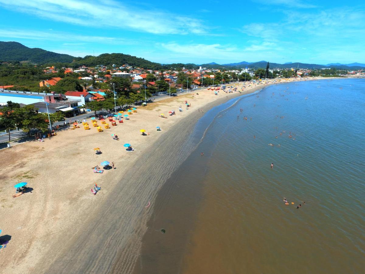 Apartamento na Praia Piçarras Esterno foto